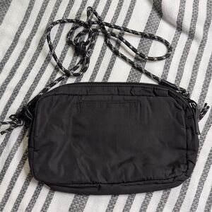 Thirty-One Black Crossbody with Patterned Rope Strap